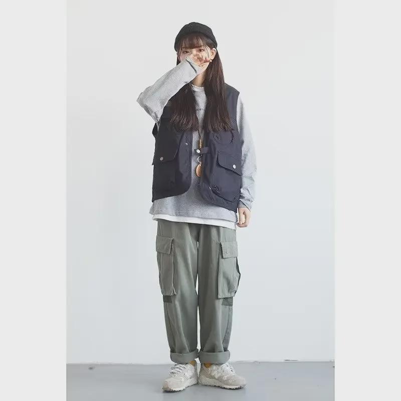 Trendy Multi-Pocket Unisex Vests with Logo for Casual, Dance, or Photography Wear