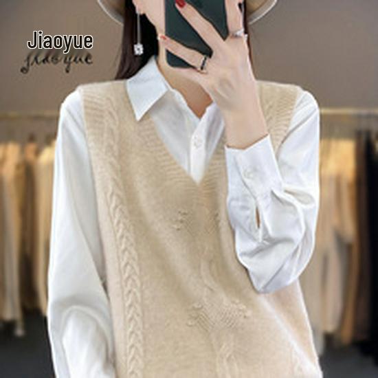 French Chic Lace Base V-Neck Velvet Sweater - Women's Long Sleeve Knitted Top