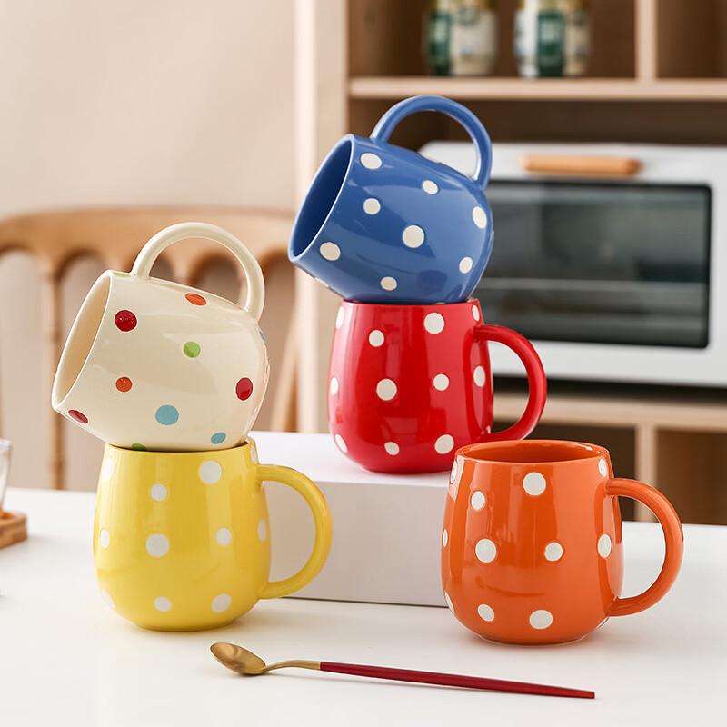 Yi Pan Polka Dot Ceramic Elevated Pet Bowl