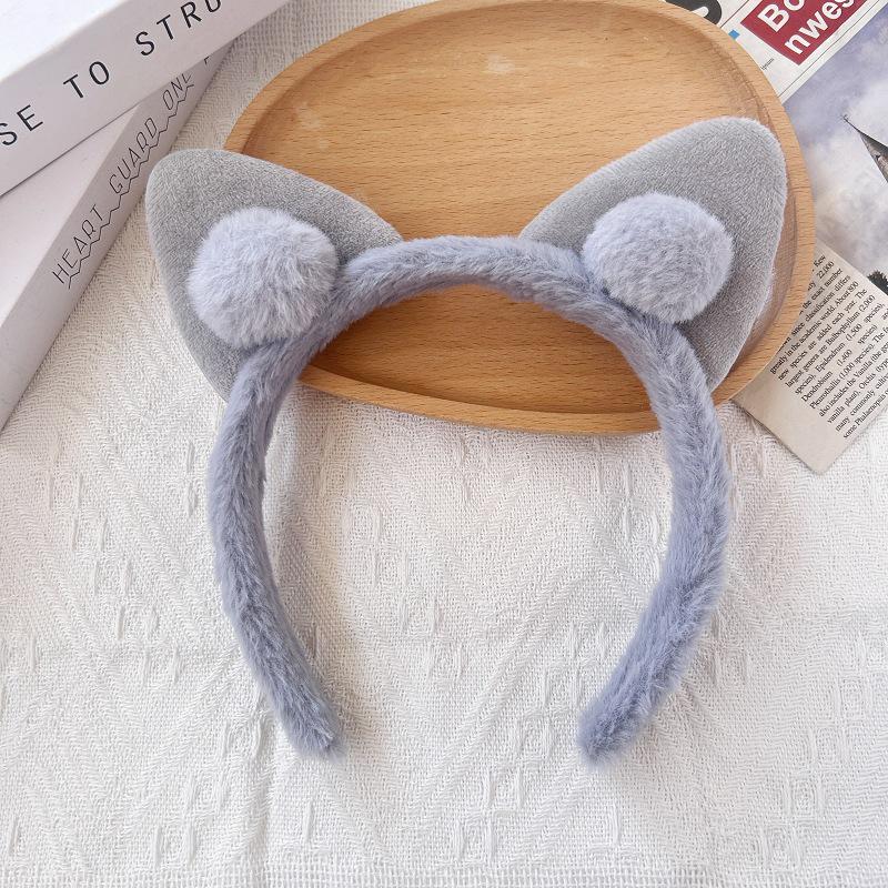 Adorable Cat Ear Pom-Pom Headband for Women, Cozy Autumn/Winter Japanese Style Plush, Perfect for Face Washing