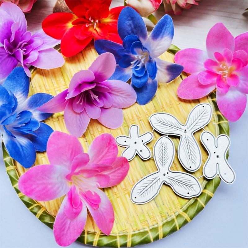 Exquisite Flower Cutting Dies Metal Embossing Die Cuts Decorative Stencil for Gift Card Making DIY Scrapbooking Albums