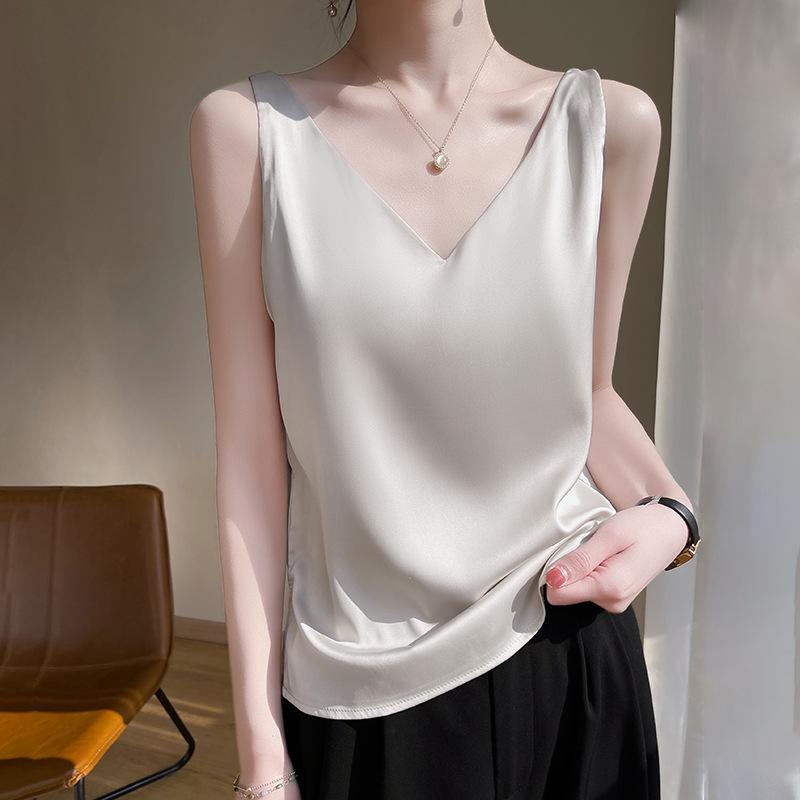 Acetic Acid Satin V-neck Suspender Vest for Women In Summer New Fashionable and Versatile Imitation Silk Inner Sleeveless Top