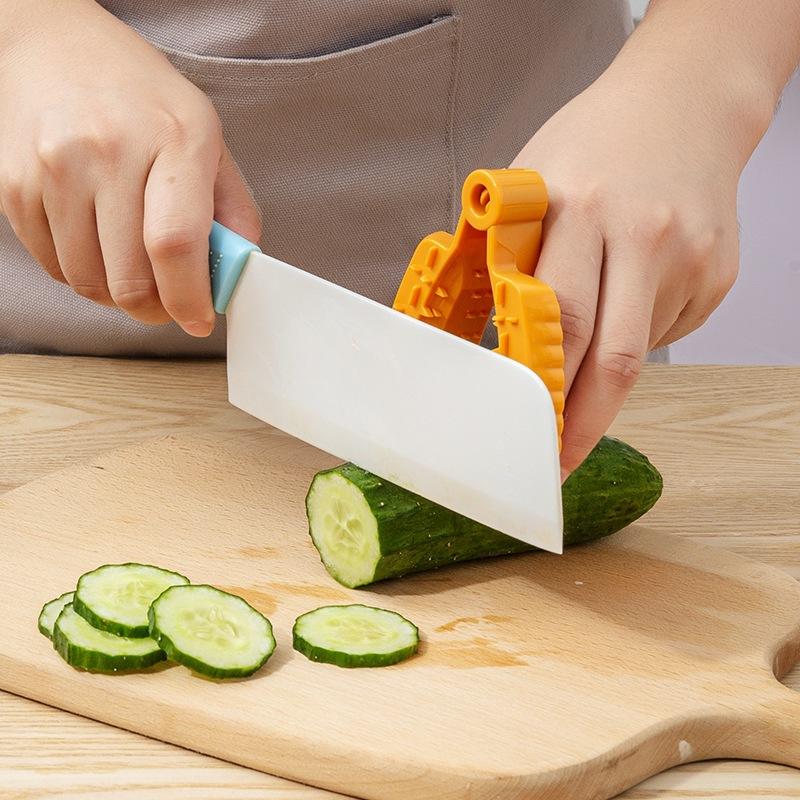 1PCS Multifunctional Kitchen Hand Guard Clip Household Cutting Vegetable Anti-cut Finger Guard Hand Guard Finger Protection Cover Anti-cut Artifact
