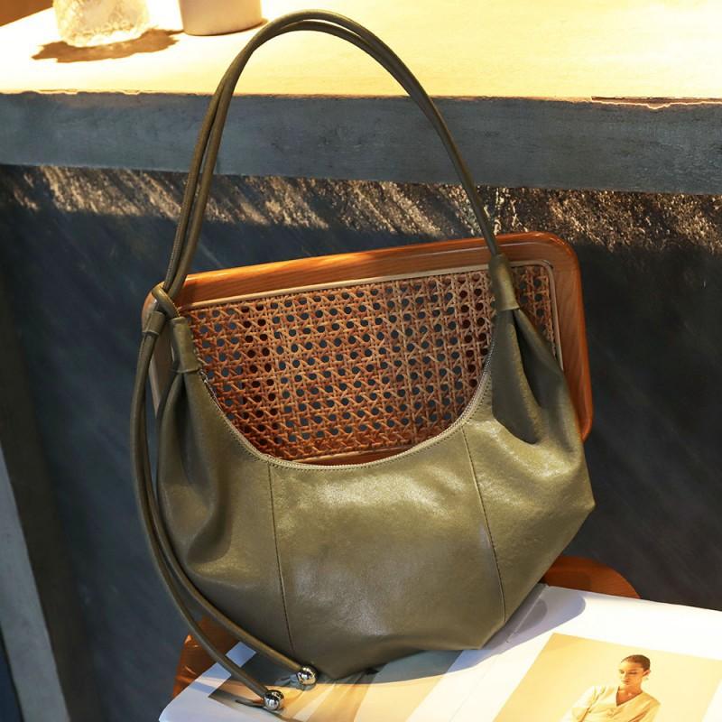 Advanced Crescent Shaped Bag Genuine Leather Retro Women s Trendy Crossbody Dumpling Vegetable Tanned Cowhide Shoulder