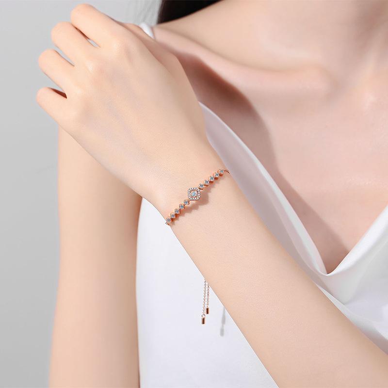 S925 Sterling Silver Moissanite Bracelet Three-dimensional Square Bracelet Push-pull Adjustable Chain Fresh and Simple Style