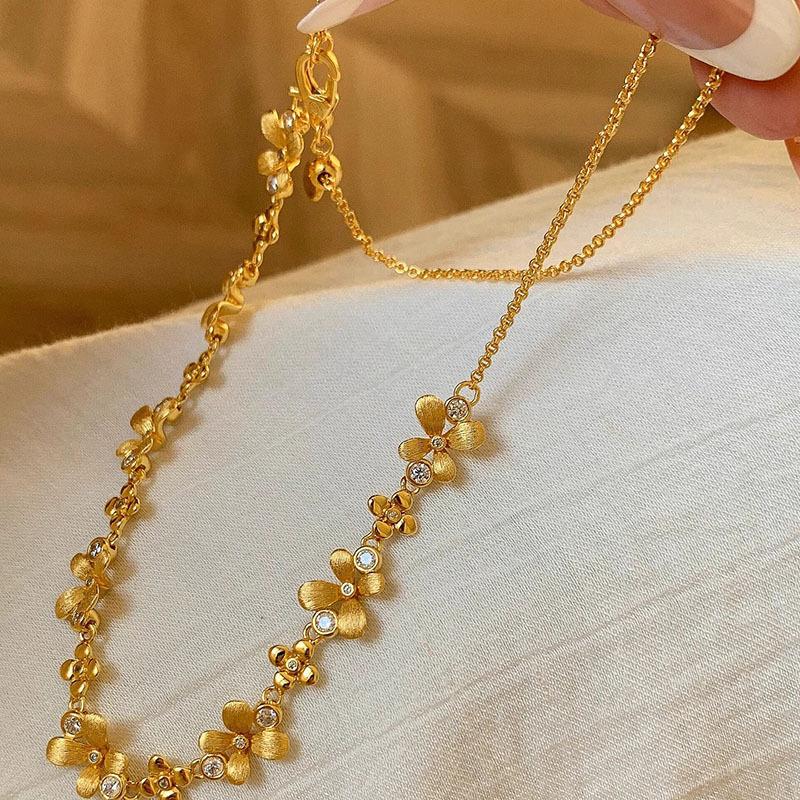 Vintage bubble sparkling diamond inlay brushed floral necklace high-end chain bracelet frosted exquisite wedding  sets