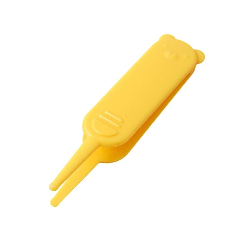 Baby Nose Cleaning Tool Hygienic Plastic Clip For Newborns Travel Friendly Design Easy To Use Infant Care Essential