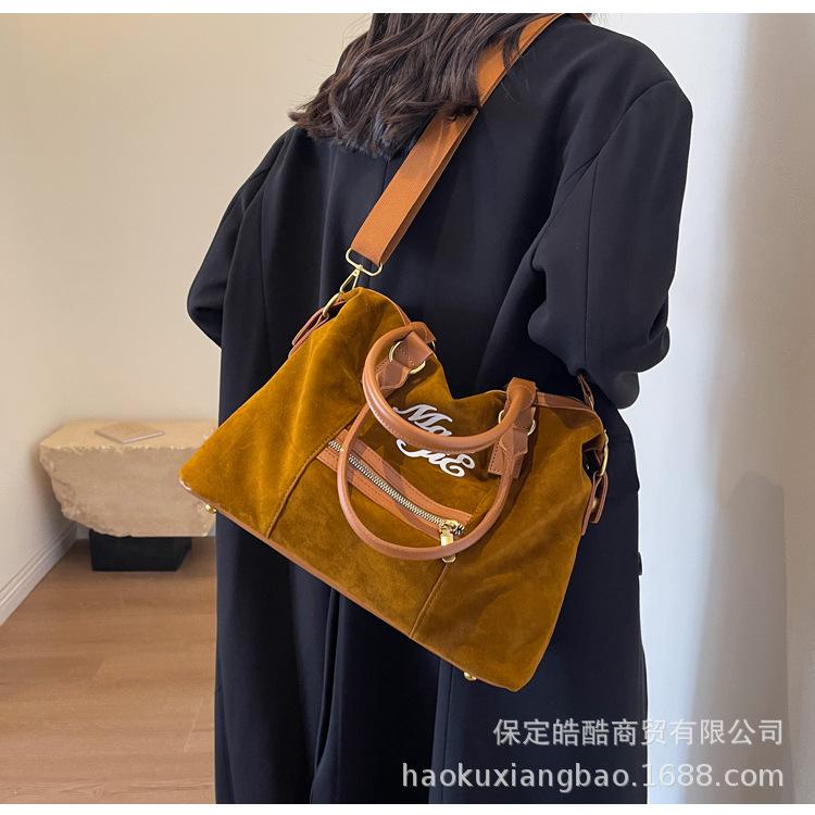 Maillard retro matte commuter bag women's 2025 autumn and winter new trendy retro tote bag large capacity messenger bag