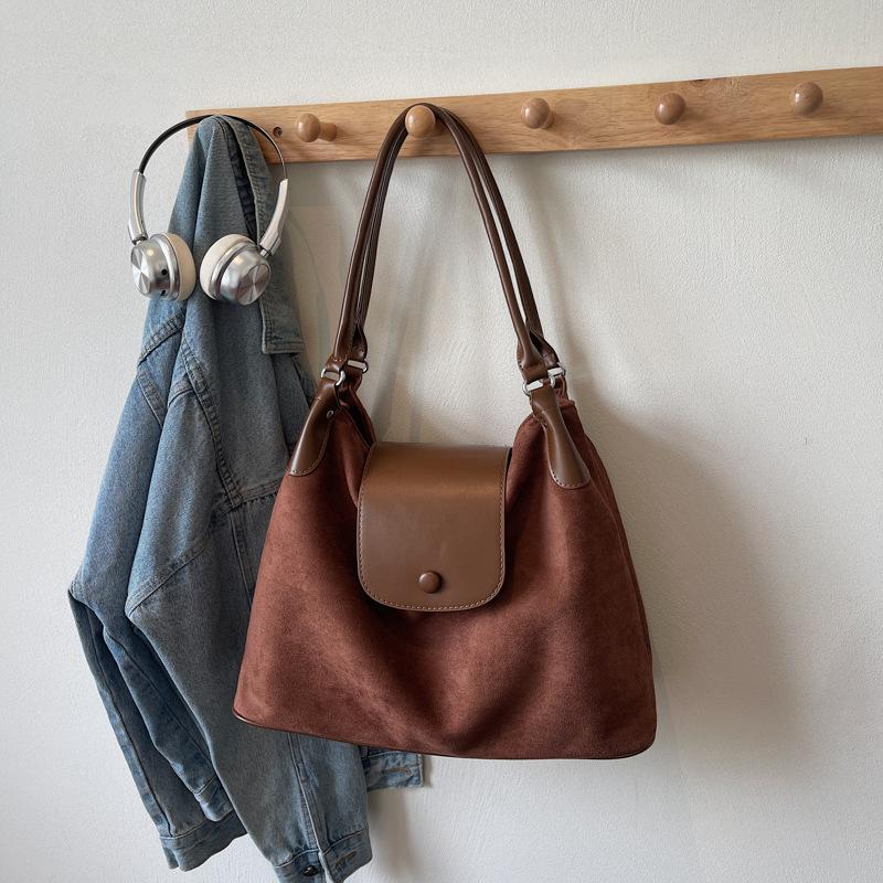 Bag women's new fashion shoulder messenger bag simple handbag large capacity tote bag underarm bag