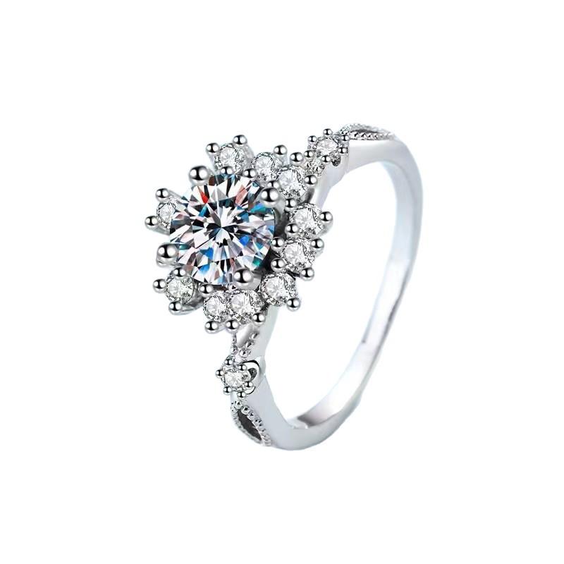 Korean-style Trendy Hot-selling Ice Queen Elegant Women's Ring, Luxurious Floral Moissanite Ring, Bestseller