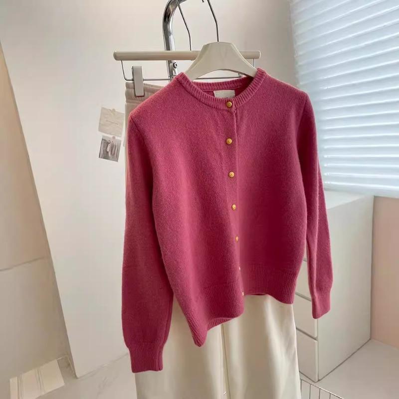 White raspberry powder small gold buckle knitted cardigan for women! Autumn and winter soft waxy thickened warm crew neck sweater jacket