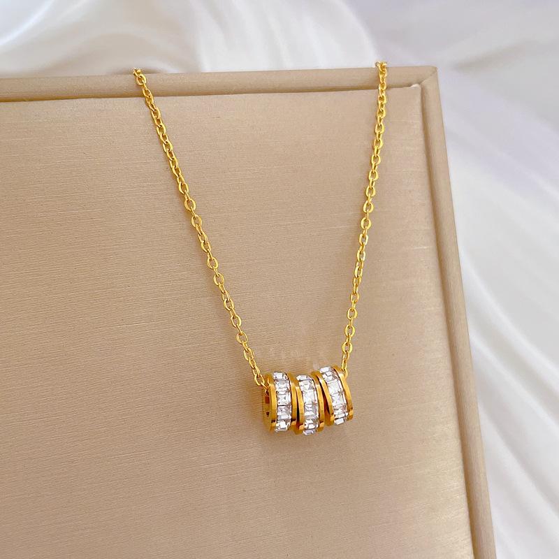 Drei-Ring-Diamantbesetzte Schmale Taille Minimalistischer Windofen Echte Goldkette Halskette für die Schlüsselbeine