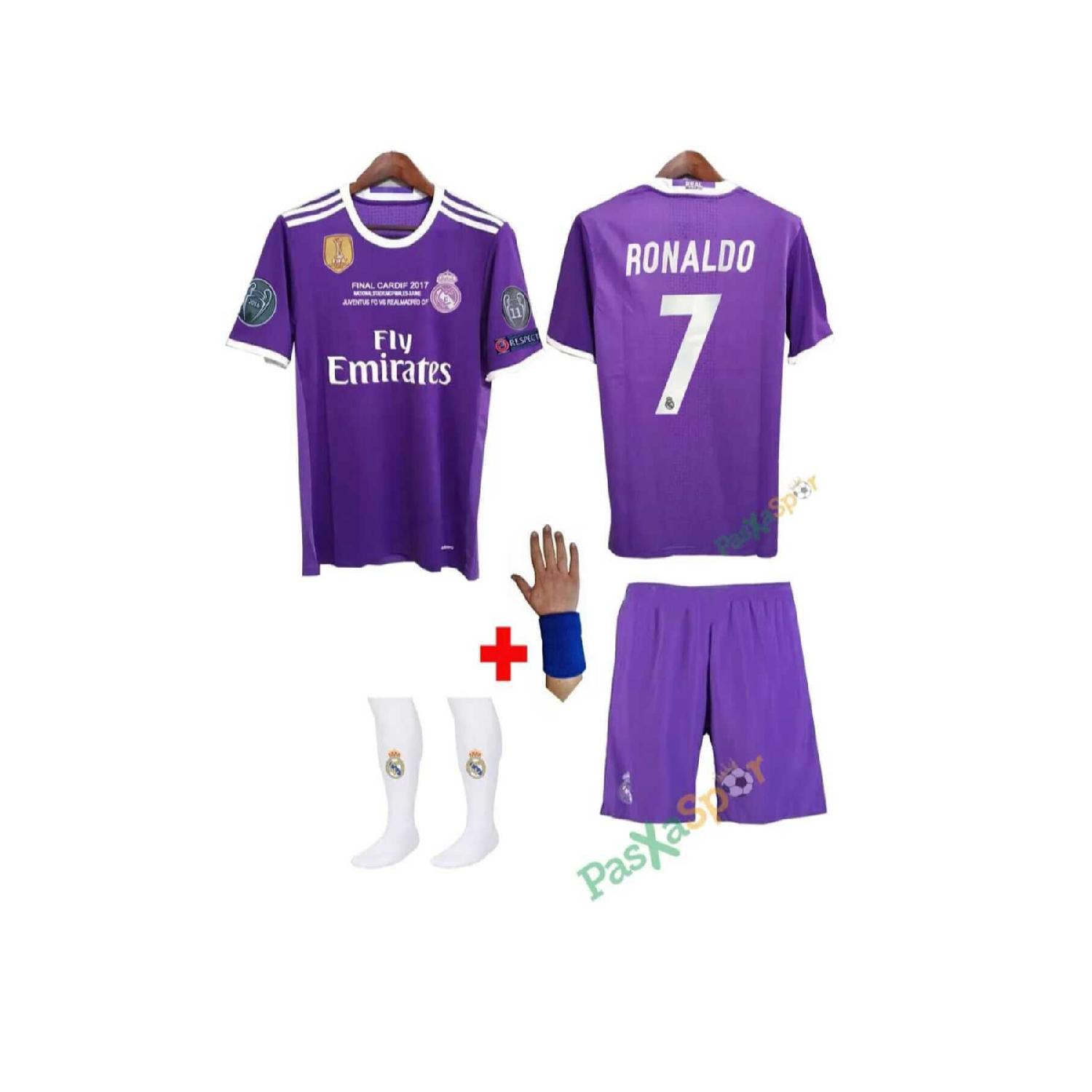 

Комплект из четырех предметов детского джерси Реал Мадрид Кардиф Роналду 2016/2017, фиолетовый, Лига Чемпионов, Турция.