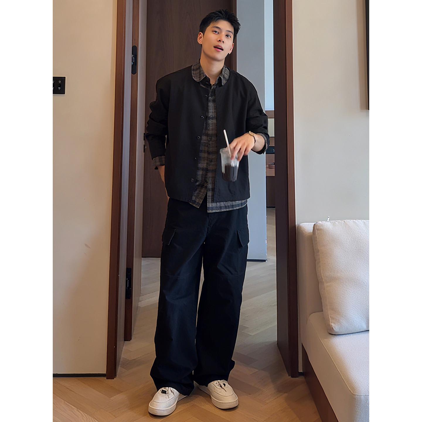 

Men s Korean-Style Black Plaid Knit Sweater Cardigan Double Extra Large