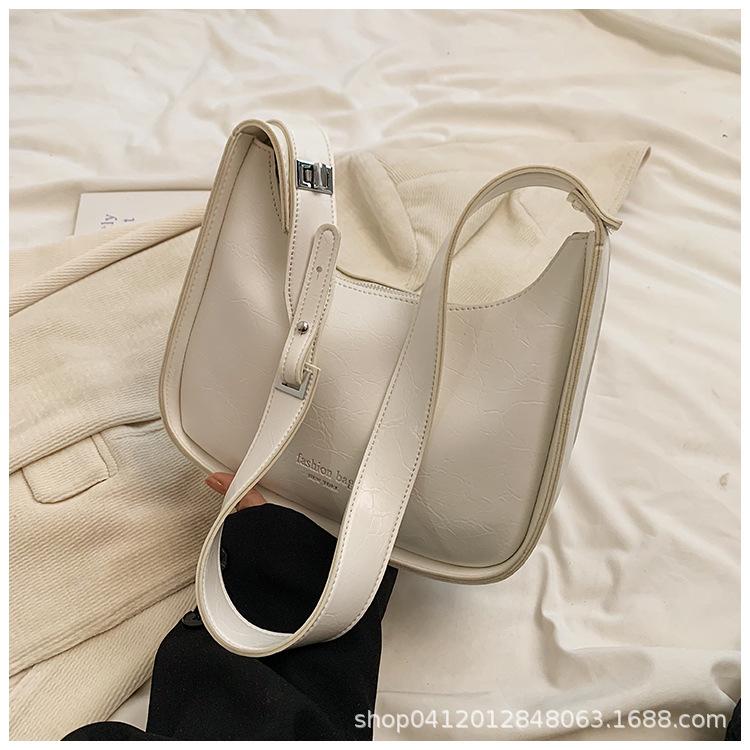 

Fashion design small bag women s 2025 new summer super fire messenger bag popular commuter women s shoulder bag this year