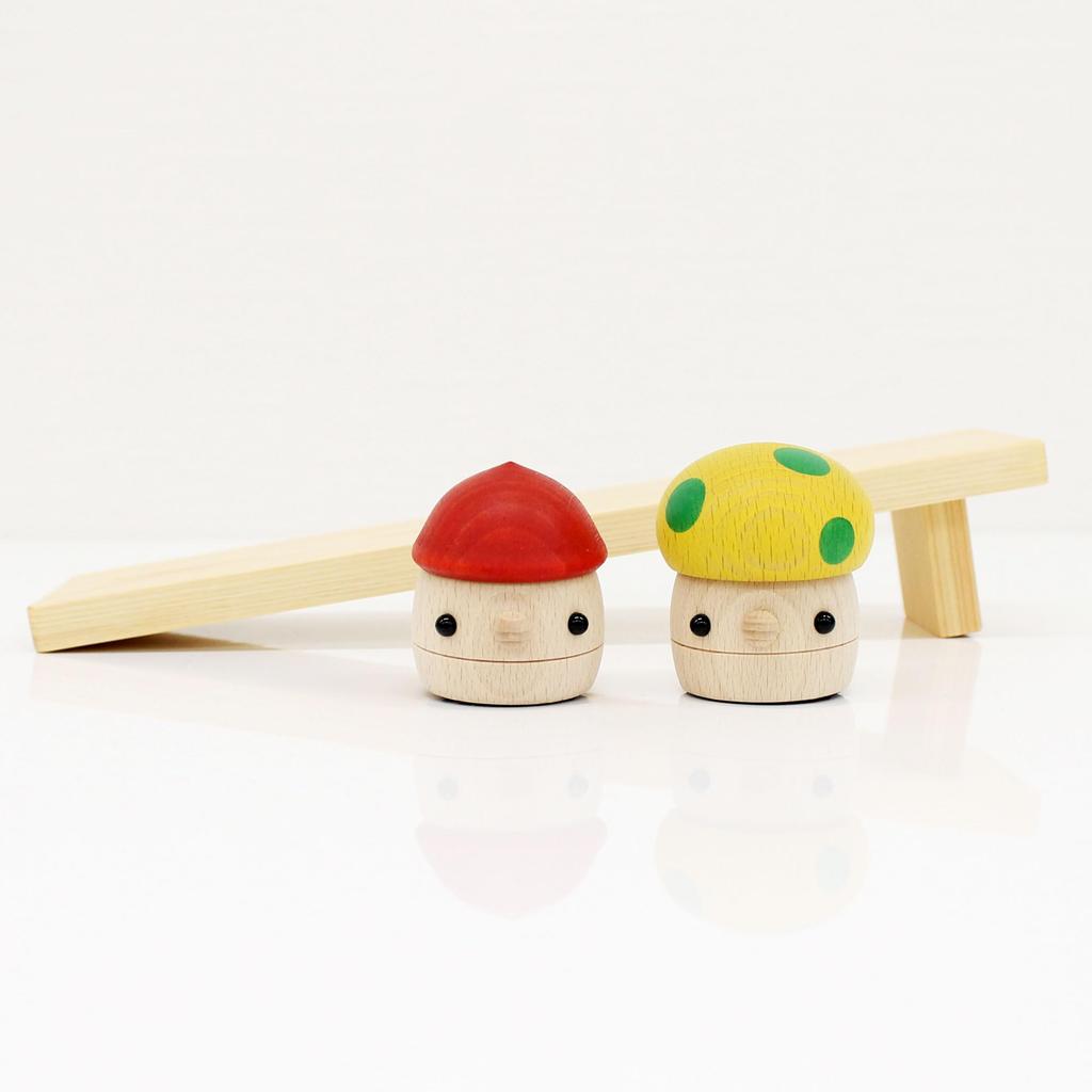 Toy Komama Donguri no Saka Set Roll Acorn Mushroom Acorn Saka Elementary School Made in Japan (Small) (Acorn 1, 1, 1) [Wooden Toy]