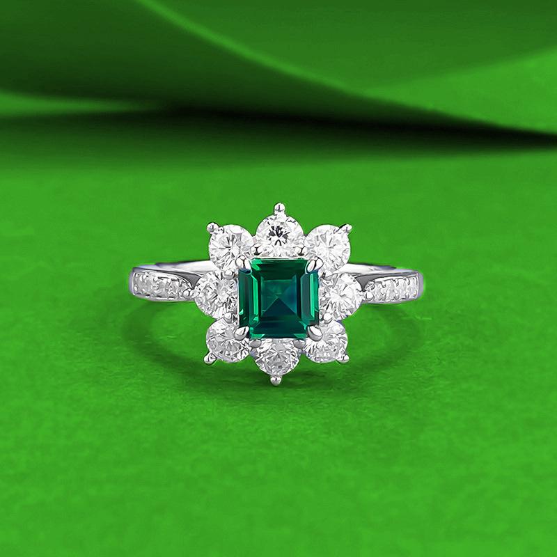 

Zhu Zhi Fan S925 Sterling Silver Green Diamond Ring – Fashionable High-End European & American Style for Women Size 9