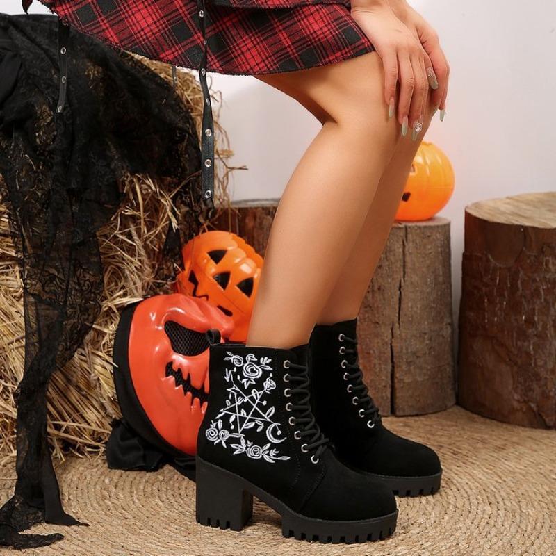 New Women's Shoes: Height-increasing Round-toed Chunk-heeled Boots and Thick-soled High-heeled Ankle Boots