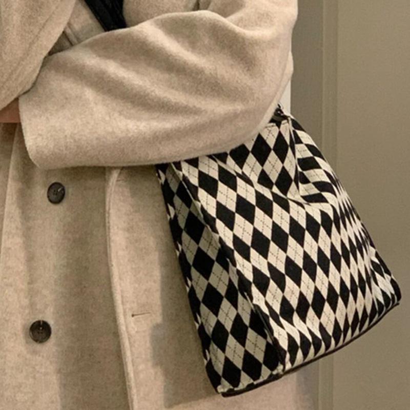 IELGY Высококачественная сумка через плечо в черно-белую клетку с ромбами — фото 4