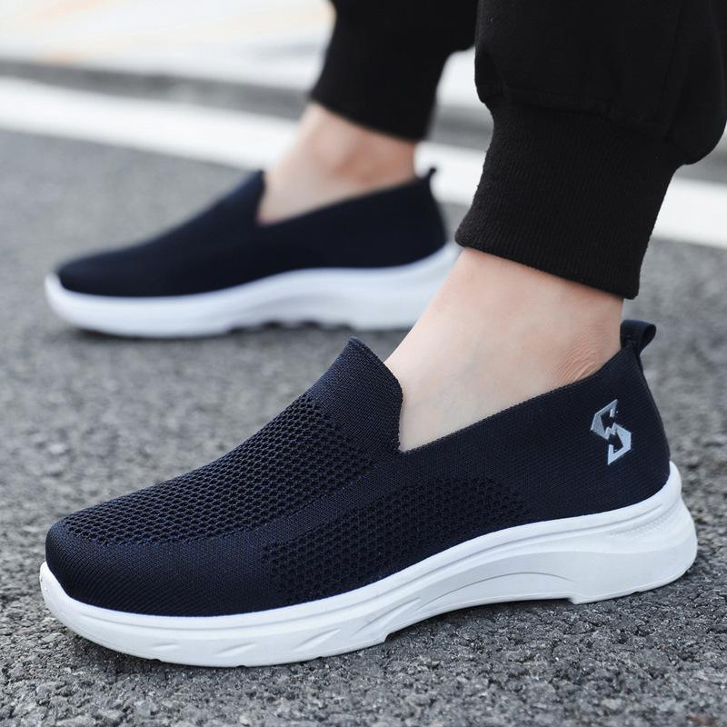 

Breathable fly-woven mesh walking shoes park walking sports leisure mother shoes 45