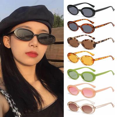 Lunettes Gothiques Couleur Lunettes de Soleil UV400 Lunettes de Soleil Ovales Rétro Lunettes de Soleil pour Femmes Petit Cadre
