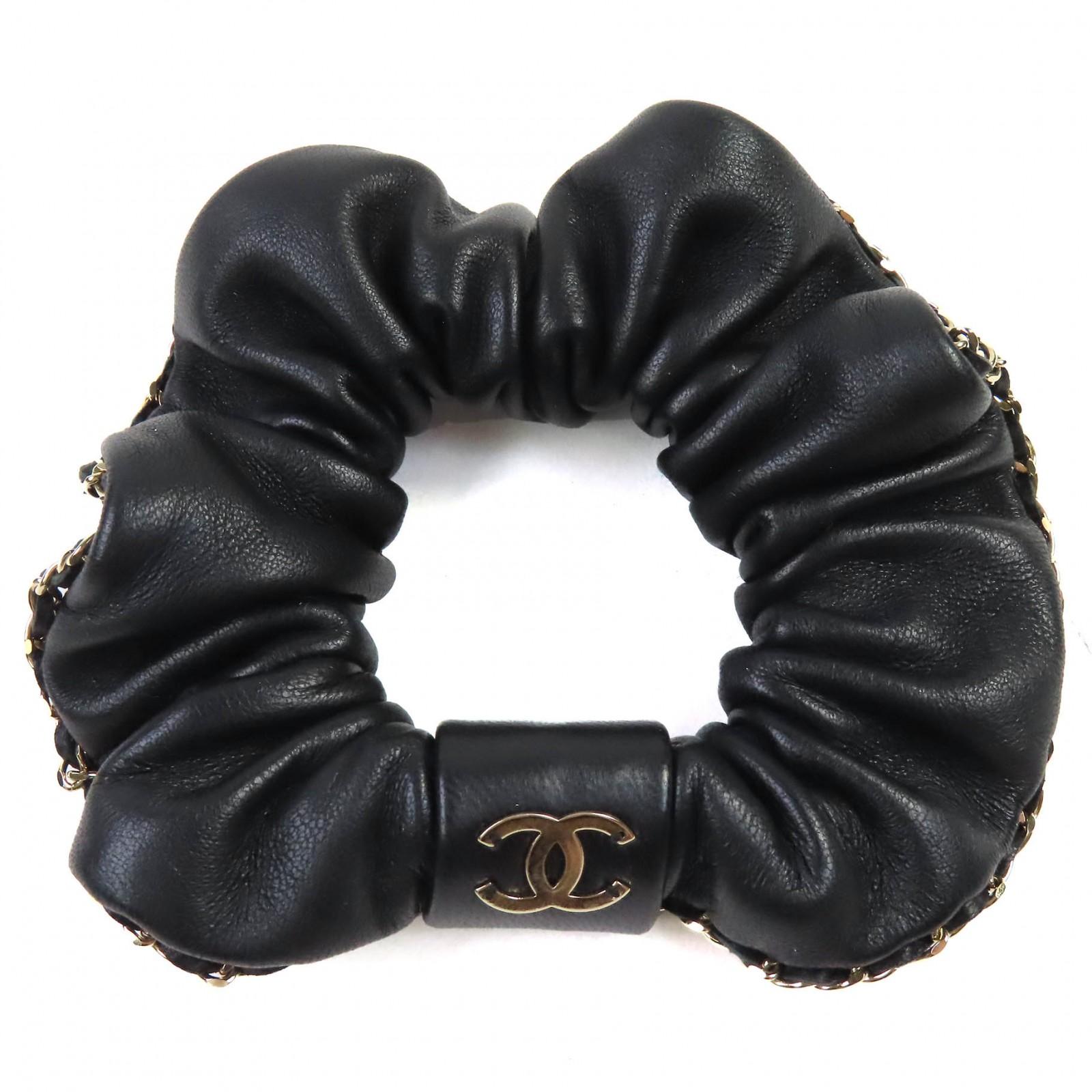 

Great CHANEL hair accessory COCO Mark Chain Leather Scrunchie HairClip black Women A22 Used