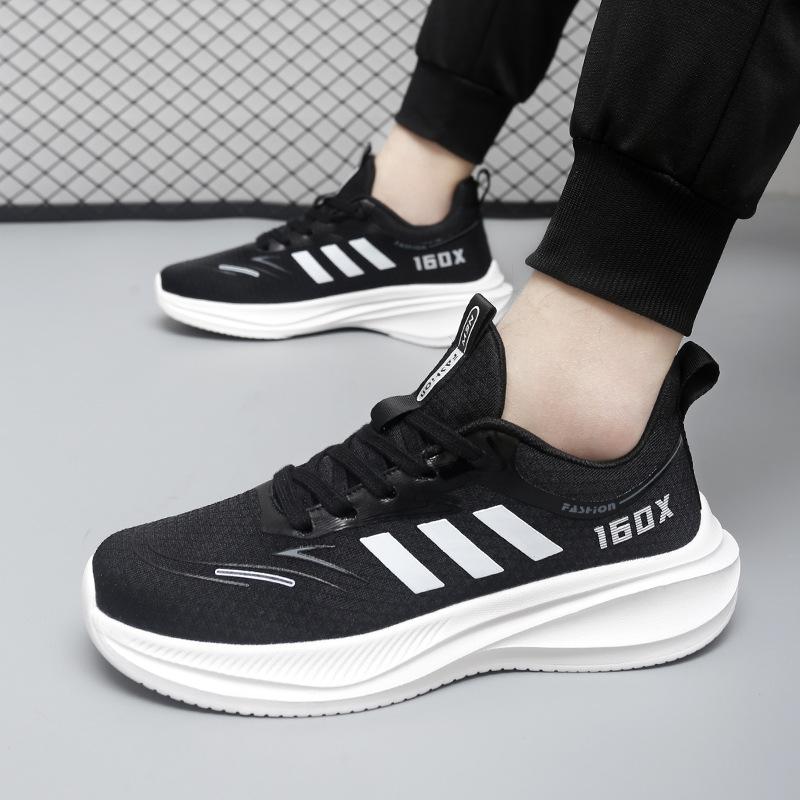 Summer ultra-light breathable men's shoes high-quality mesh sports shoes casual running shoes outdoor non-slip white mesh shoes