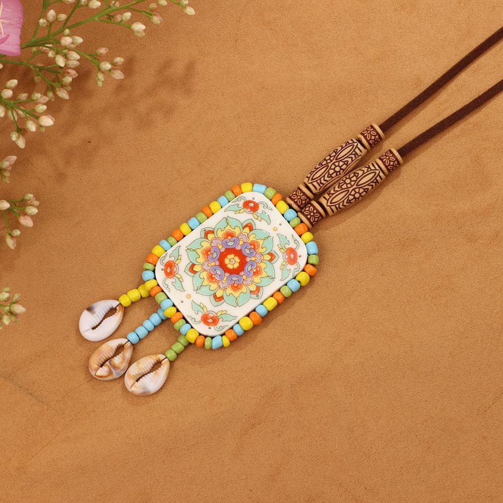 Nepálské šperky v etnickém stylu, kožený náhrdelník, exotický design, ručně tkané vintage bohémské předměty