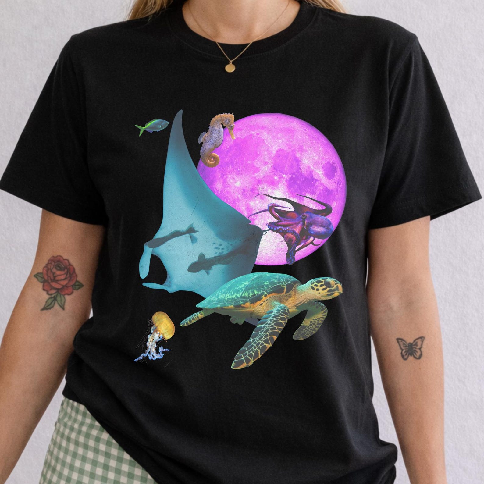 Stylish Ocean Animals Aesthetic Shirt, Sea Turtle Manta Ray Octopus Jellyfish Tee, Colorful Moon Ocean Life Shirt, Marine Life Lover Gift. S