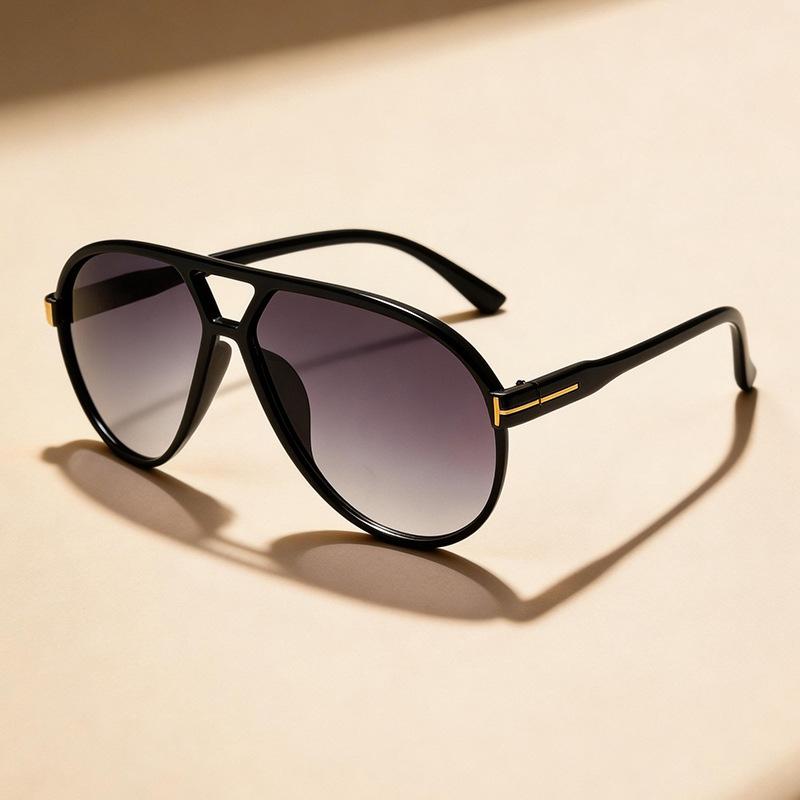European and American fashion flat glasses travel shopping travel decorative glasses retro double beam frame sunglasses versatile trendy