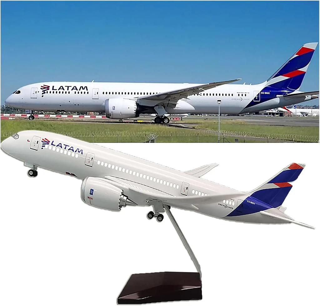 Airplane B787 LATAM Airways 47cm 1/130 Scale Plane Model Resin Aircraft With Lights LED and Stand Desktop Home Decoration
