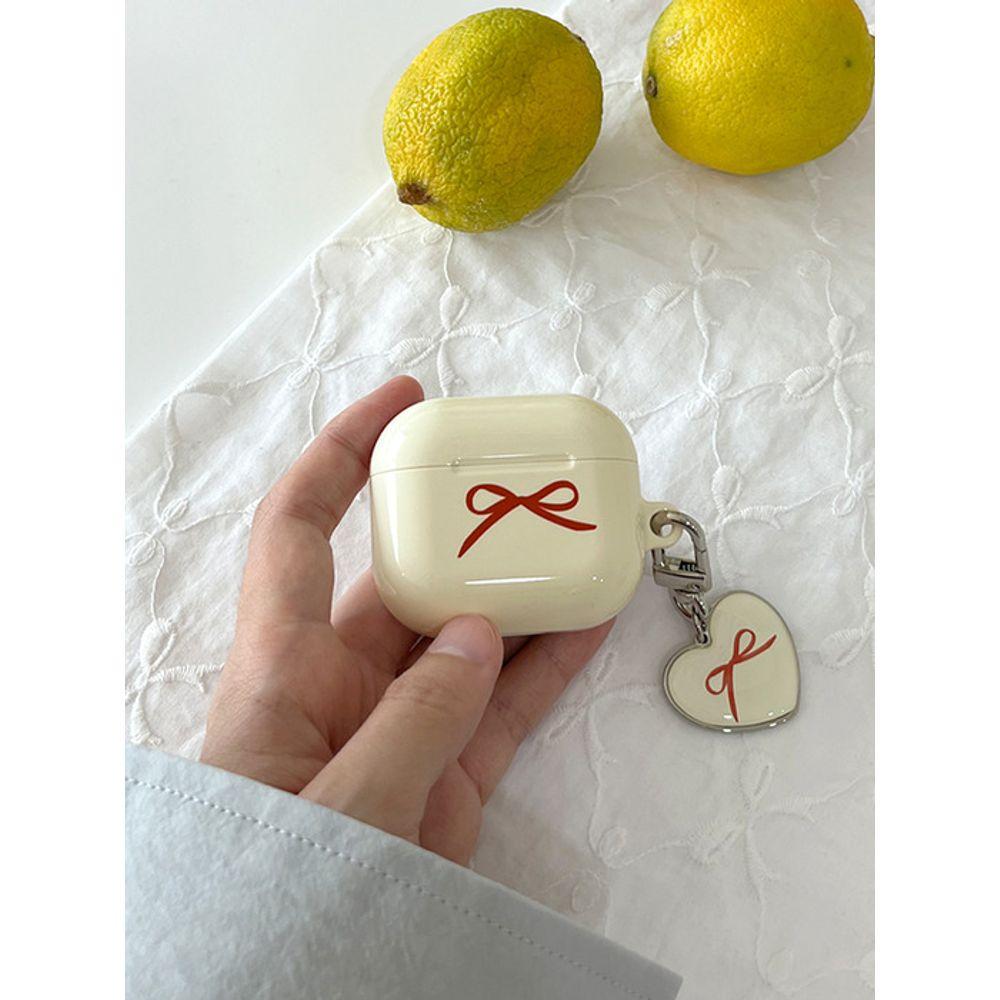 Allthesamestudio Ribbon Heart Epoxy Keychain (Ivory)