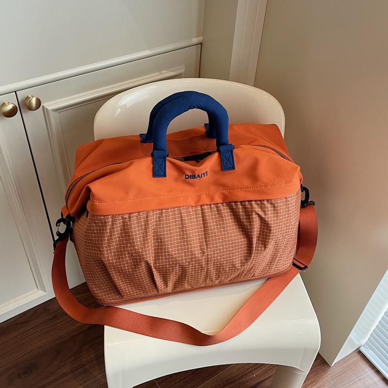 Nylon Duffel Bag for Women and Men Large Capacity Travel Gym Bag with Grid Pattern Design Hand Carry Shoulder Bag for Short Trip