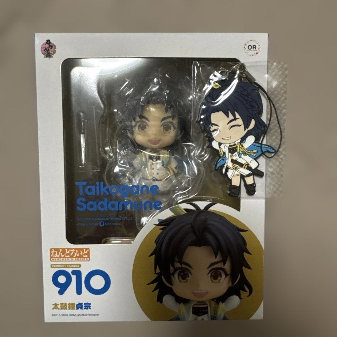 Used Nendoroid Touken Ranbu Taiko Kane Sadamune (with bonus rubber strap) and Urabu