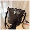 Premium Autumn and Winter Retro Bag Women's New Fashion Bucket Bag Simple Casual Shoulder Messenger Bag