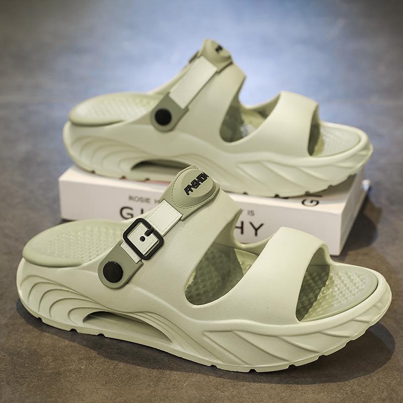 Slippers men's 2025 new summer non-slip thick bottom stepping on shit feeling teenagers outdoor seaside wading dual-purpose one-word drag