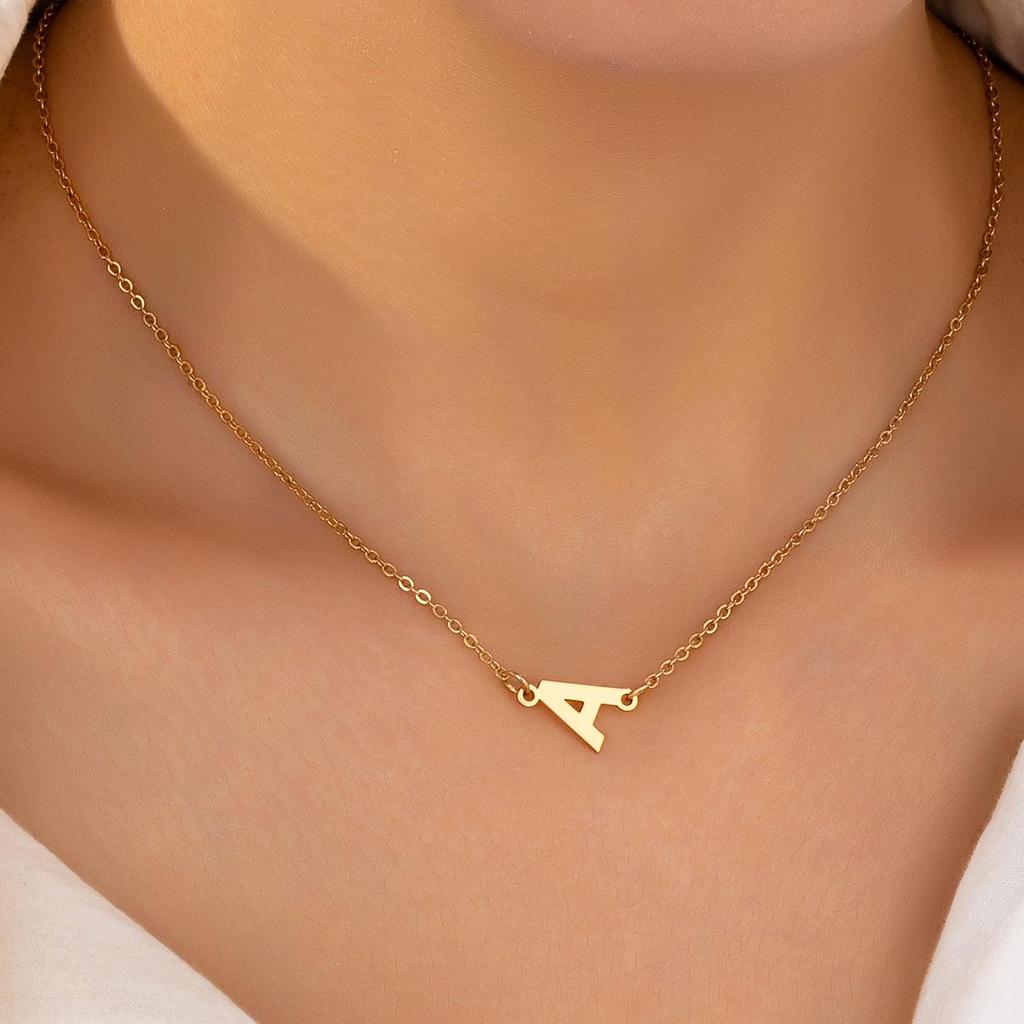 Fashionable A-Z Pendant Necklace: Elegant, Versatile Design for Women