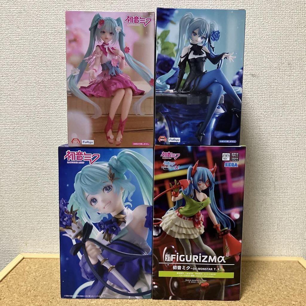 [USED] Hatsune Miku 4 items * AMP+ Monster Cosmos Blue Rose Noodle Stopper