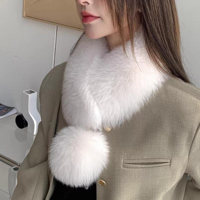 New Product Luxury, Good Quality, Exquisite Fox Hair Wide Version Suction Buckle Scarf, Fur Scarf, Big Ball Warm Scarf