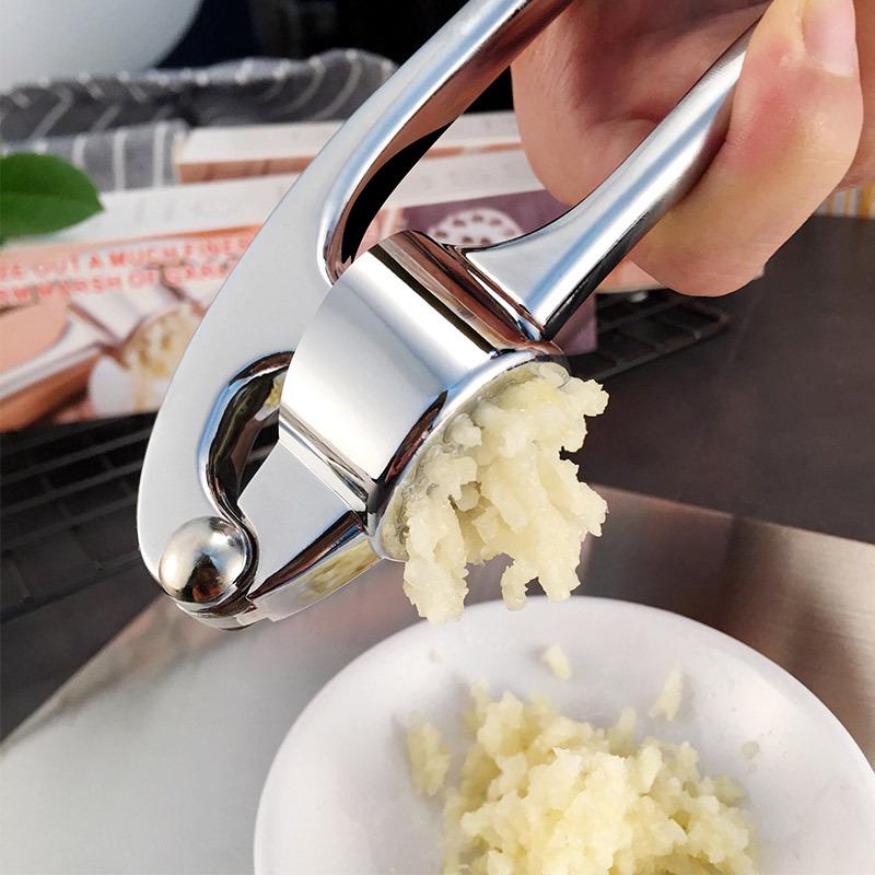 Professional Kitchen Garlic Press Heavy Crush Garlic Soft-Handled Easy To Clean and Highly Durable
