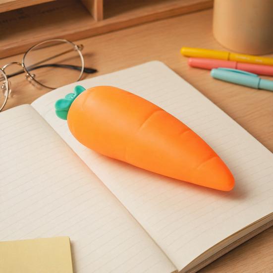 1/2 Stuks Nepwortel Stressverlichtend Speelgoed, Realistisch Reuzenwortel Knijpspeelgoed voor Kinderen Volwassenen, Zacht Gesimuleerd Groentespeelgoed voor Angstvermindering