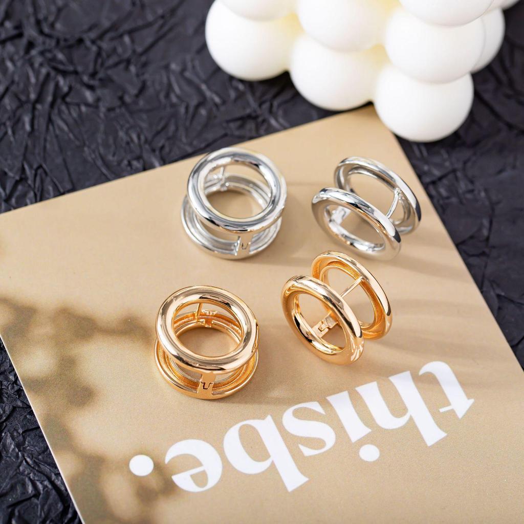 Korean Geometric Hoop Earrings: High-End Retro Style, Perfect for 2023 Fashion Trends, Women's Stud Buckles