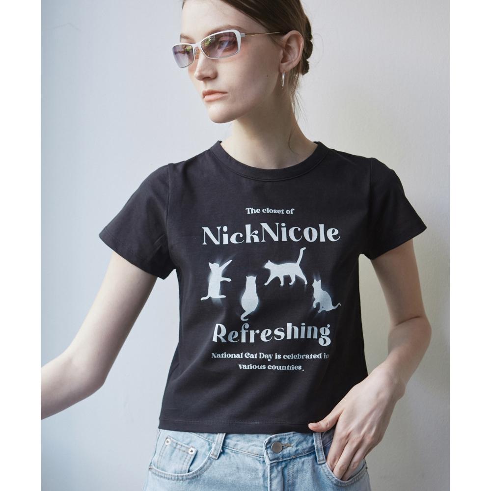 

NICKNICOLE NNC CAT ОСВЕЖАЮЩАЯ УКОРОЧЕННАЯ ФУТБОЛКА ЧЕРНАЯ