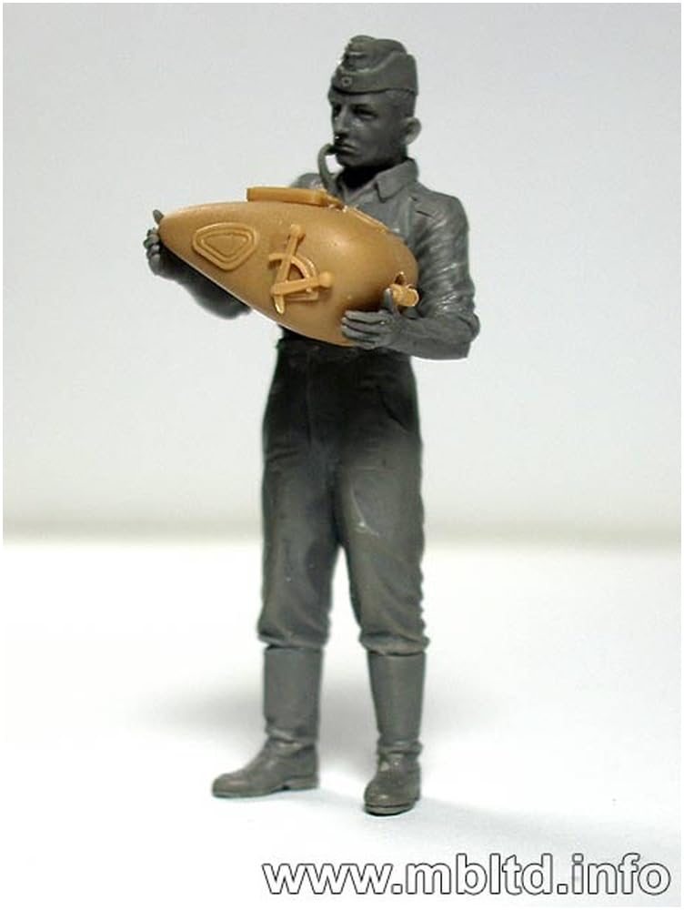 Master Box German Motorcycle Maintenance Scene with Sidecar and Set of 4 Plastic Models MB35060 1/35 Accessories,