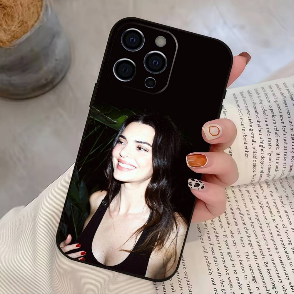 Чехол для телефона K-Kendall J-Jenner для iPhone 17,16,15,14,13,12,11 Plus,Pro Max,XS, Мягкий черный чехол iPhone16promax