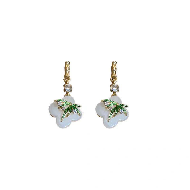 Elegant Retro Chinese Tassel Earrings: Cloud Bamboo Leaf Design for Women