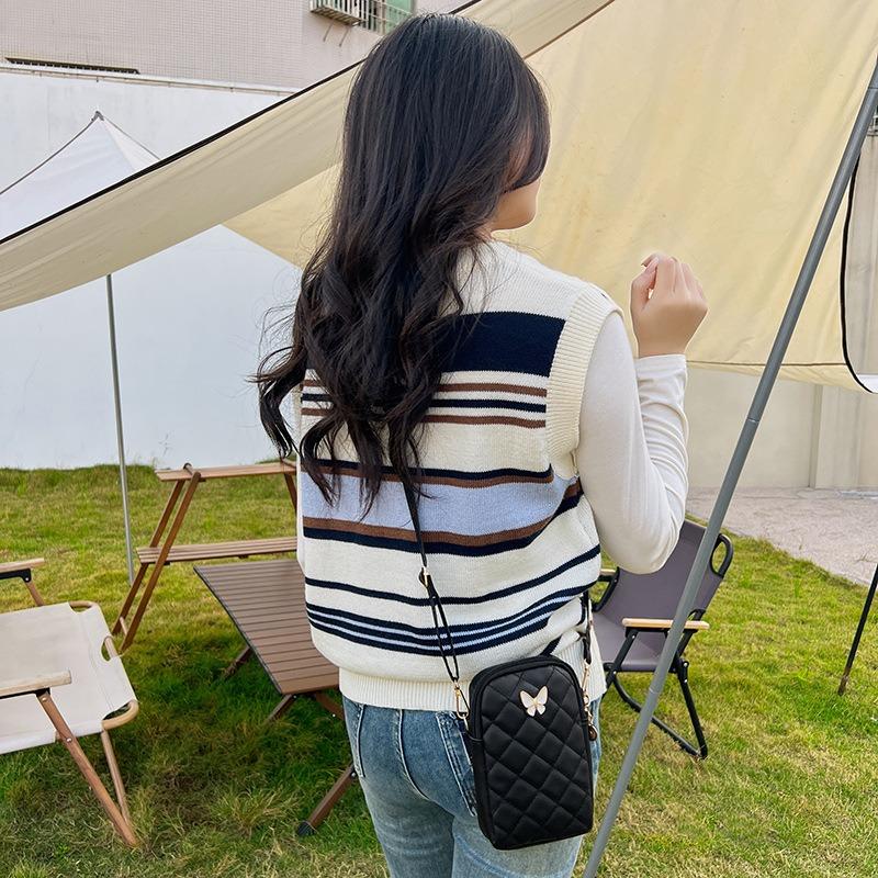 Quilted Mini Crossbody Bag Korean Style Floral Embroidered Phone Purse with Butterfly Detail