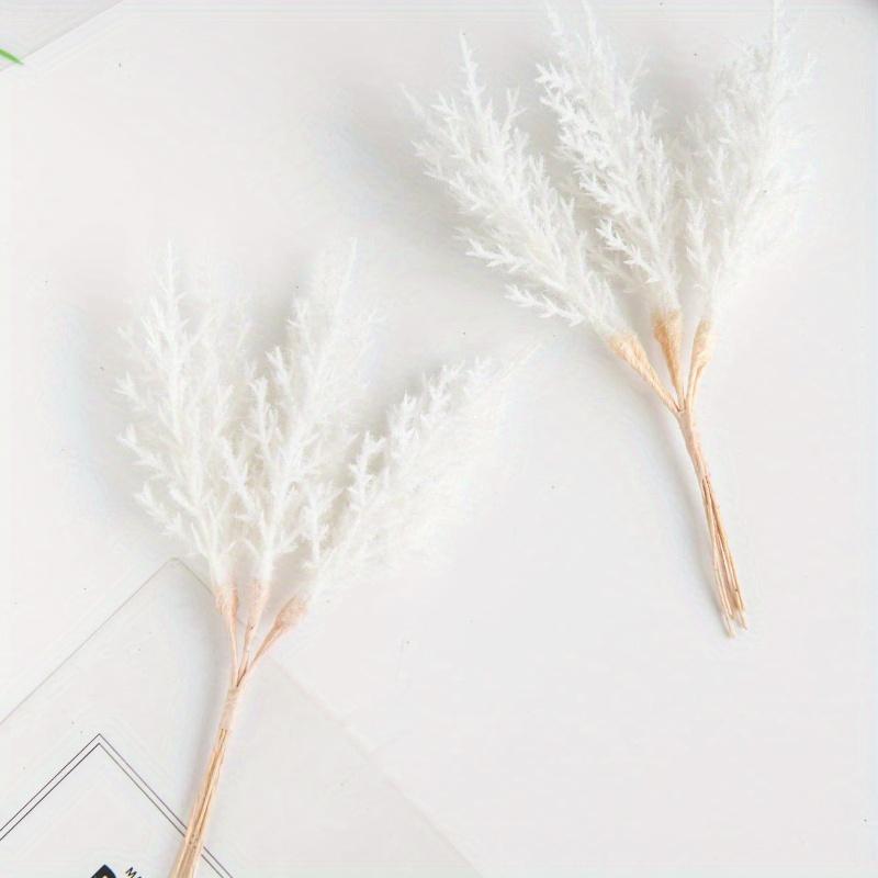 1 Bouquet (6 Heads) of Artificial Plants, Mini Rcoration, Valentine'S Day Gift, New Year Gift, Candy Box Packaging, Birthday Party Cake