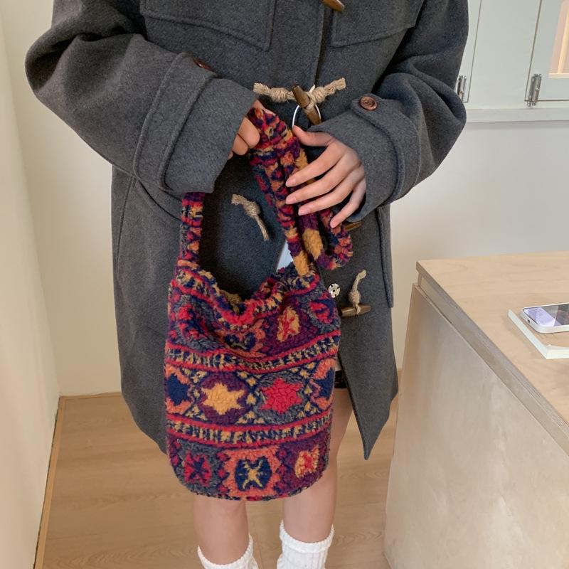 

Fair Isle Autumn/Winter 2025 Women s Lambswool Bucket Crossbody Bag - Cute, Large Capacity, Plush Design