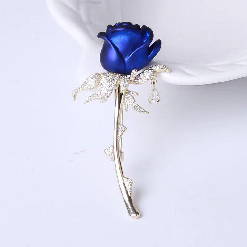 Elegant Luxury Brooch: Versatile and Exquisite Pin for Suit Jackets - Japanese and Korean Inspired Design